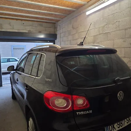 200m De La En Centre Au Calme Avec Garage Num4